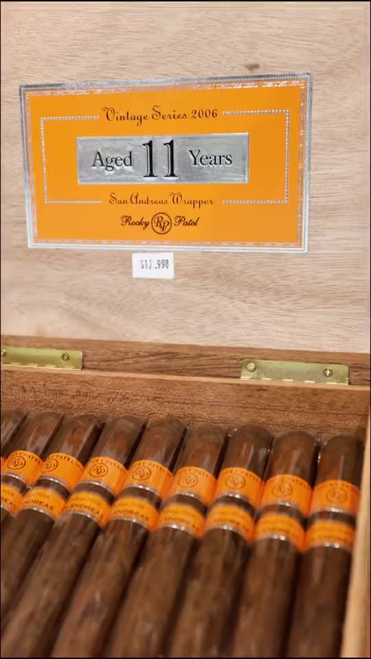 Cigar lounge 'cigar of the day' reel
